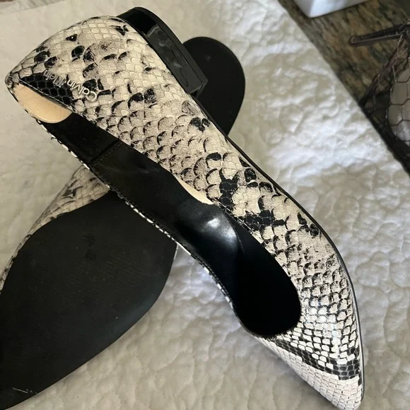 Calvin Klein shoes size #6 black and white - Picture 2 of 6